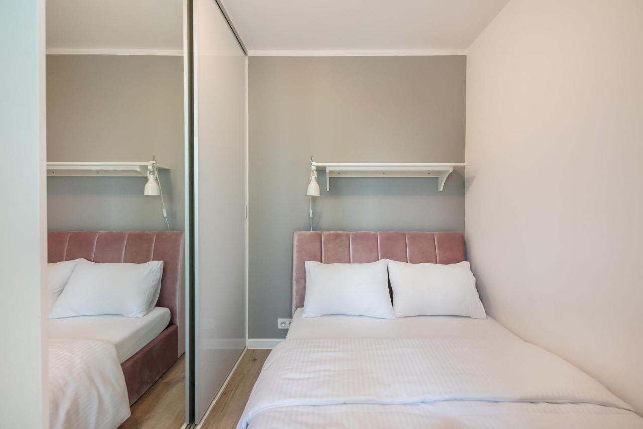 ורשה Sluzew Manhattan Place Apartment מראה חיצוני תמונה